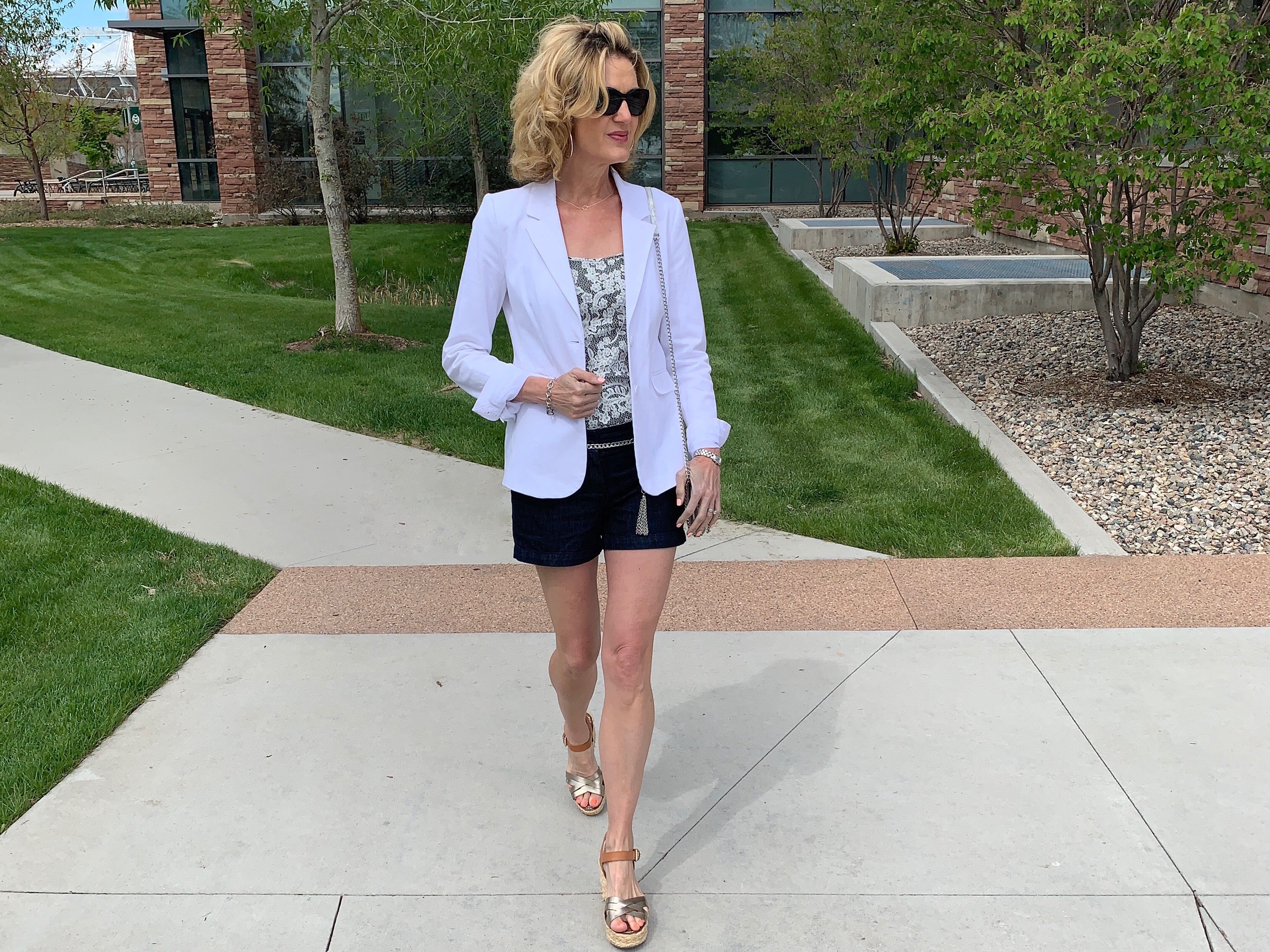 4 ways to style a white blazer by Lisa at Midlifeinbloom.com