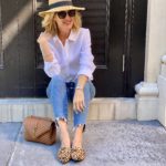 Lisa from Midlifeinbloom.com shows linen and leopard outfit 